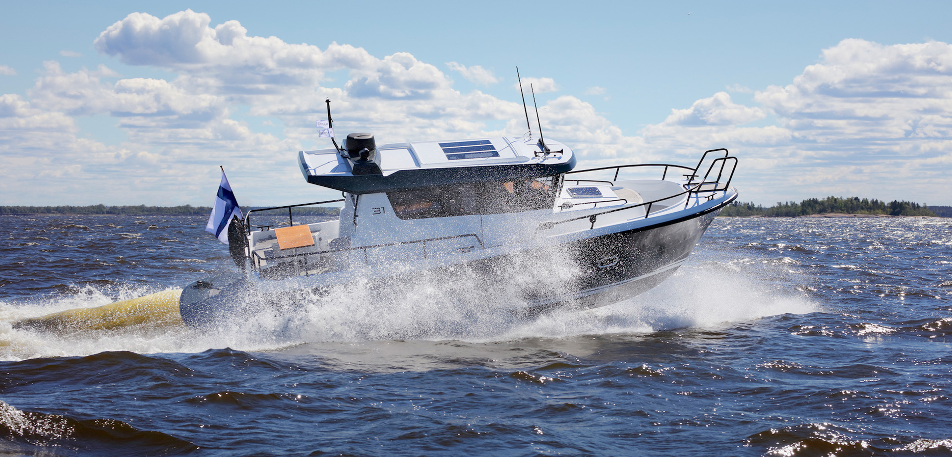 Sargo Boats - Sargo 31 Explorer